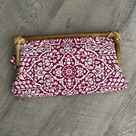 3/$30 Donna Dixon Pink & White Clutch w/Bamboo Handle. EUC. - Picture 1 of 6